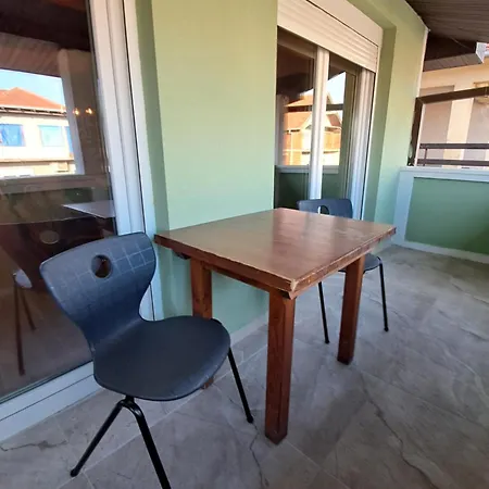 Zenit Apartman *