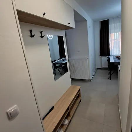 Zenit Apartman *